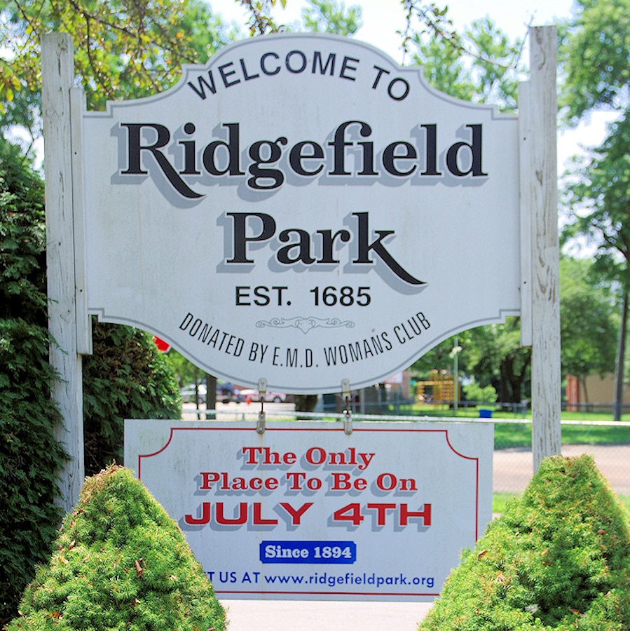 Image of a sign reading Ridgefield Park